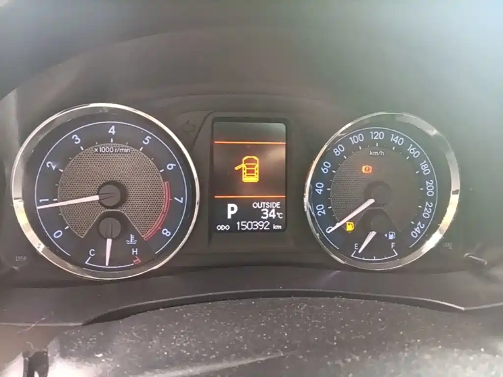 Corolla 2014 1.6L CVT GL-i купить на сайте DeffCars