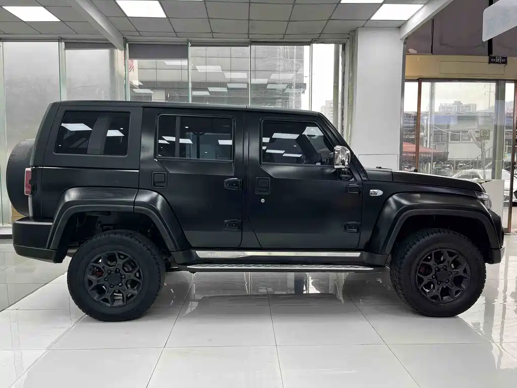 Beijing Off-Road BJ40 2021 2.0D Automatic Four-wheel Drive Blade Hero Edition Knight Type (front and rear electronically controlled locks) купить на сайте DeffCars