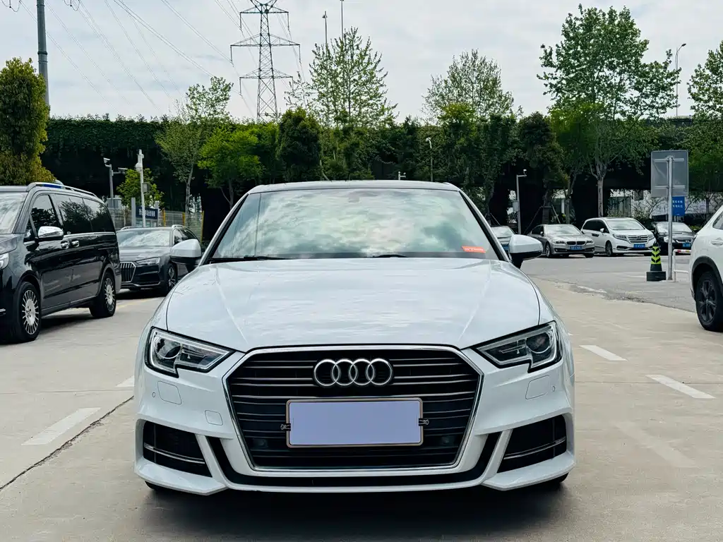 Audi A3 2018 30th anniversary model Sportback 35 TFSI fashionable model купить на сайте DeffCars