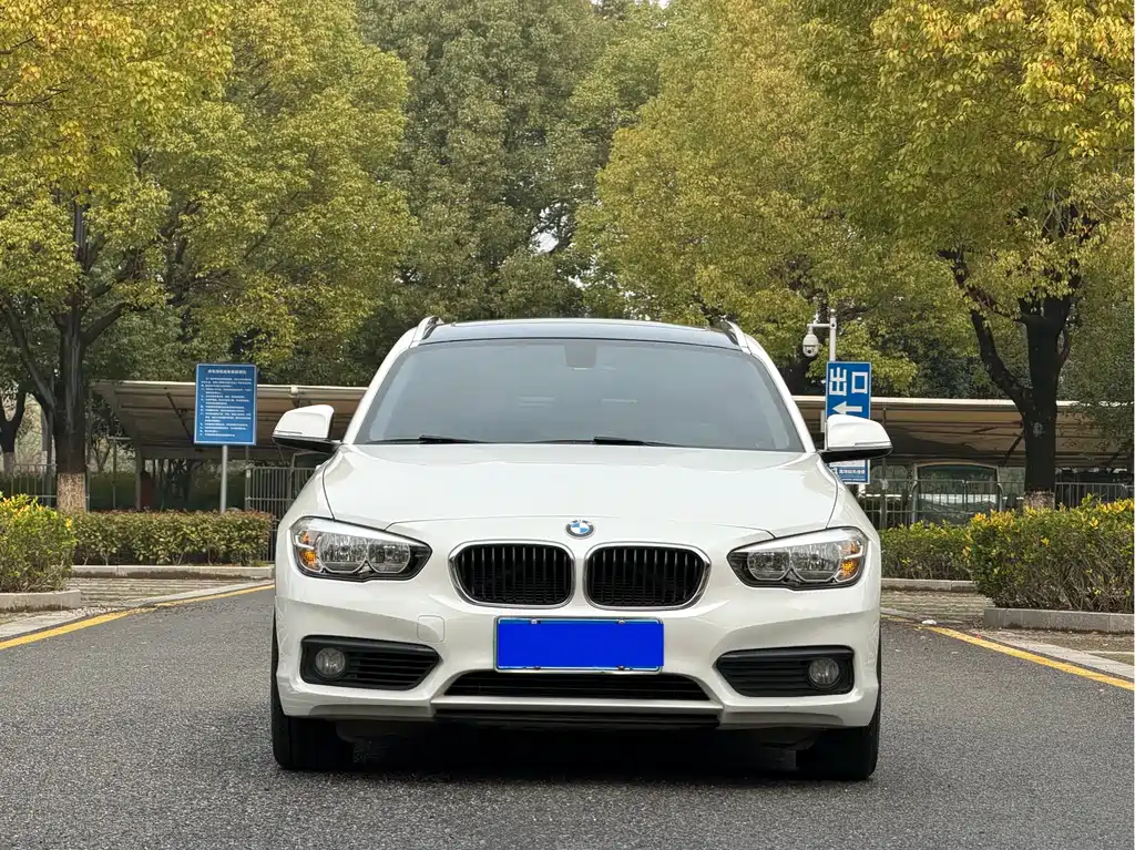 BMW 1 Series imported 2016 118i leading model купить на сайте DeffCars