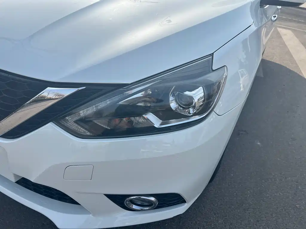 Sylphy 2018 1.6XV CVT Exclusive Edition купить на сайте DeffCars
