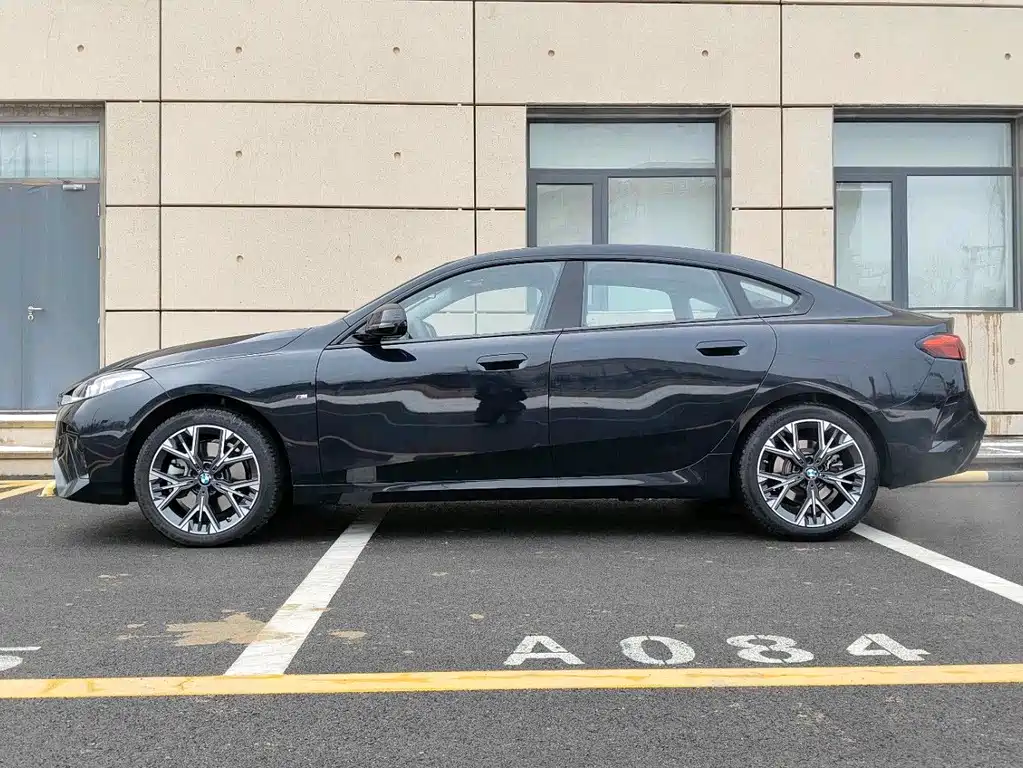 BMW 2 Series 2025 225L M Sports Package купить на сайте DeffCars