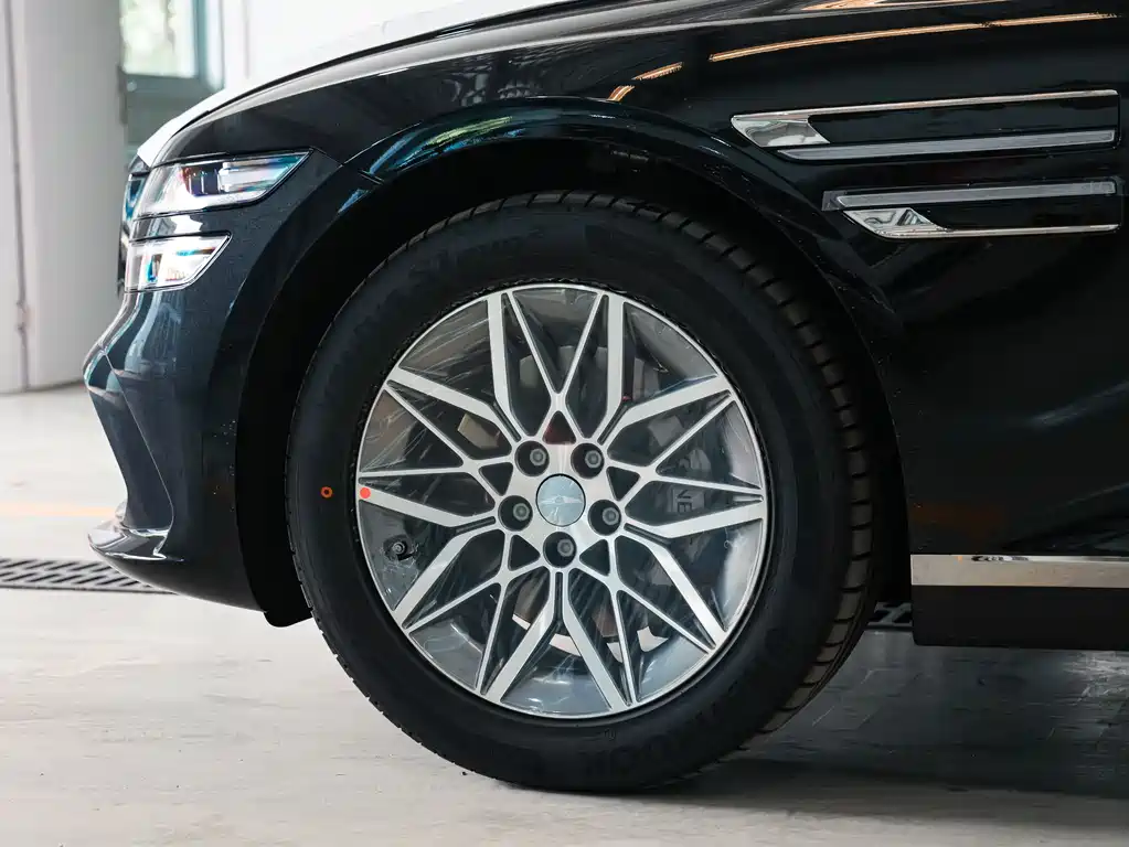 Genesis G80 2026 2.5T rear-wheel drive luxury version купить на сайте DeffCars
