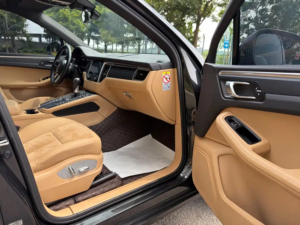 Macan 2017 Macan 2.0T купить на сайте DeffCars