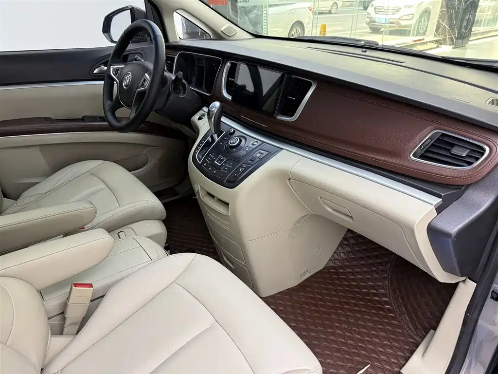 Buick GL8 2018 28T luxury model National VI купить на сайте DeffCars