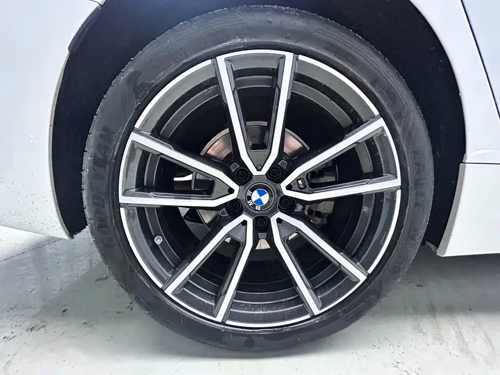 BMW 3 Series 2022 320Li M Sports Package купить на сайте DeffCars