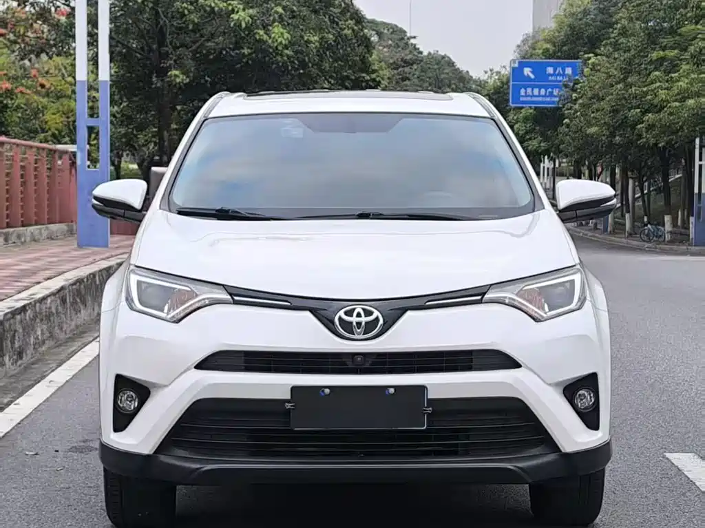 RAV4 Rongfang 2016 2.0L CVT two-wheel drive fashion version National V купить на сайте DeffCars
