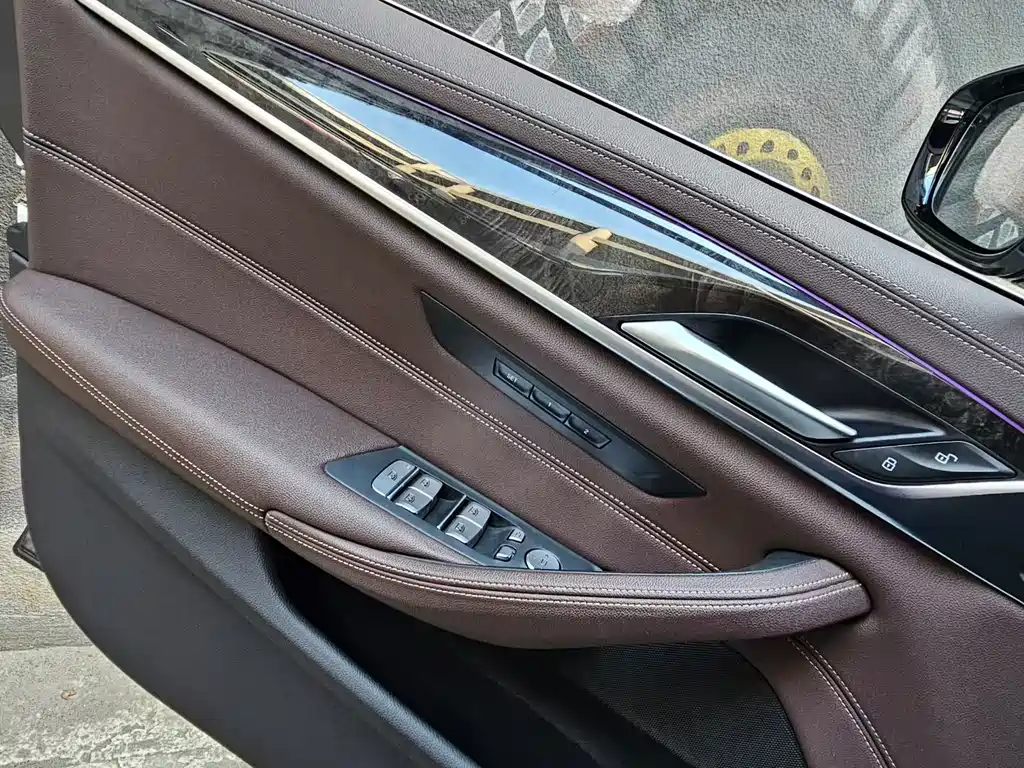 BMW 5 Series 2020 525Li M Sports Package купить на сайте DeffCars