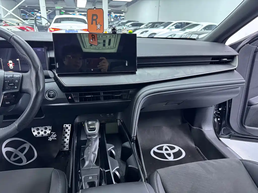 Camry 2024 Dual Engine 2.0HS Sports Edition купить на сайте DeffCars