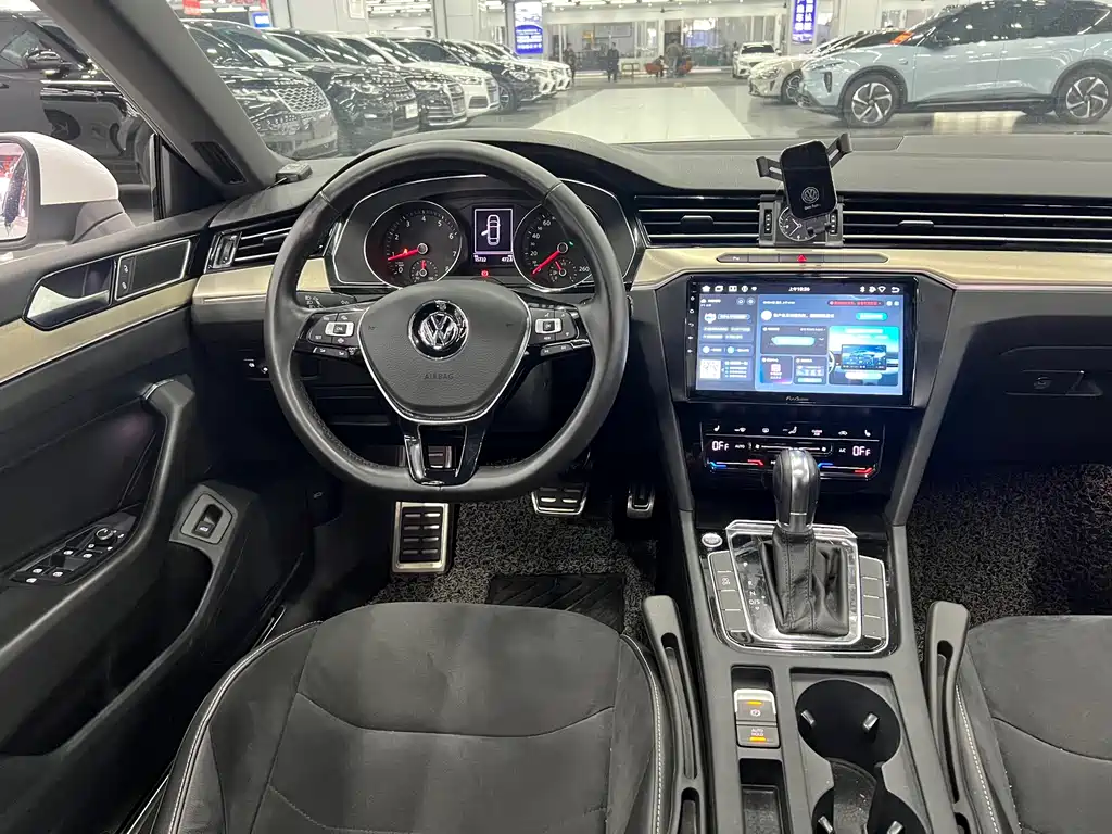 FAW-Volkswagen CC 2020 330TSI Huayan Edition National VI купить на сайте DeffCars
