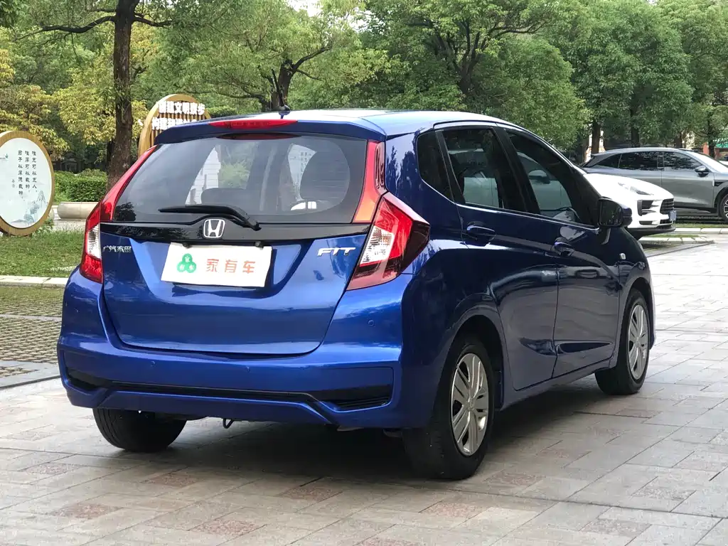 Fit 2018 1.5L CVT Comfort Edition купить на сайте DeffCars