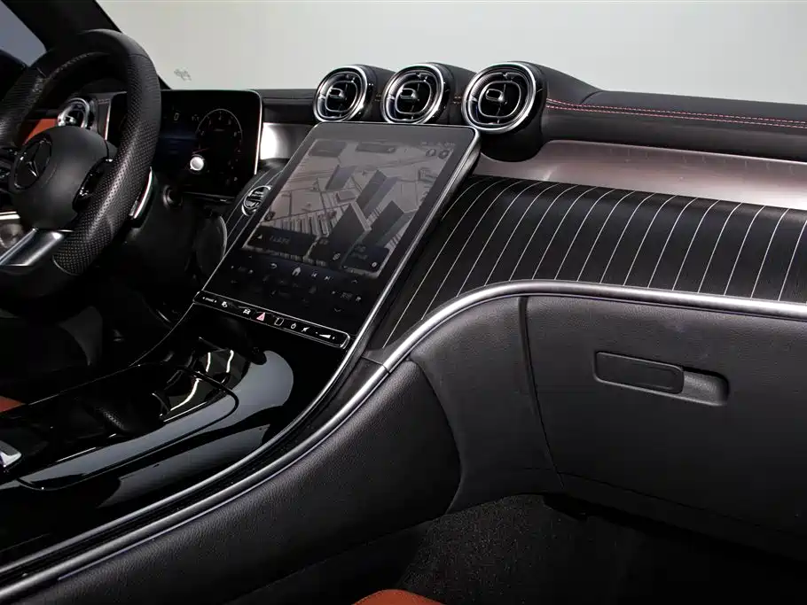 Mercedes-Benz GLC 2024 facelift GLC 300 L 4MATIC dynamic 7-seater купить на сайте DeffCars