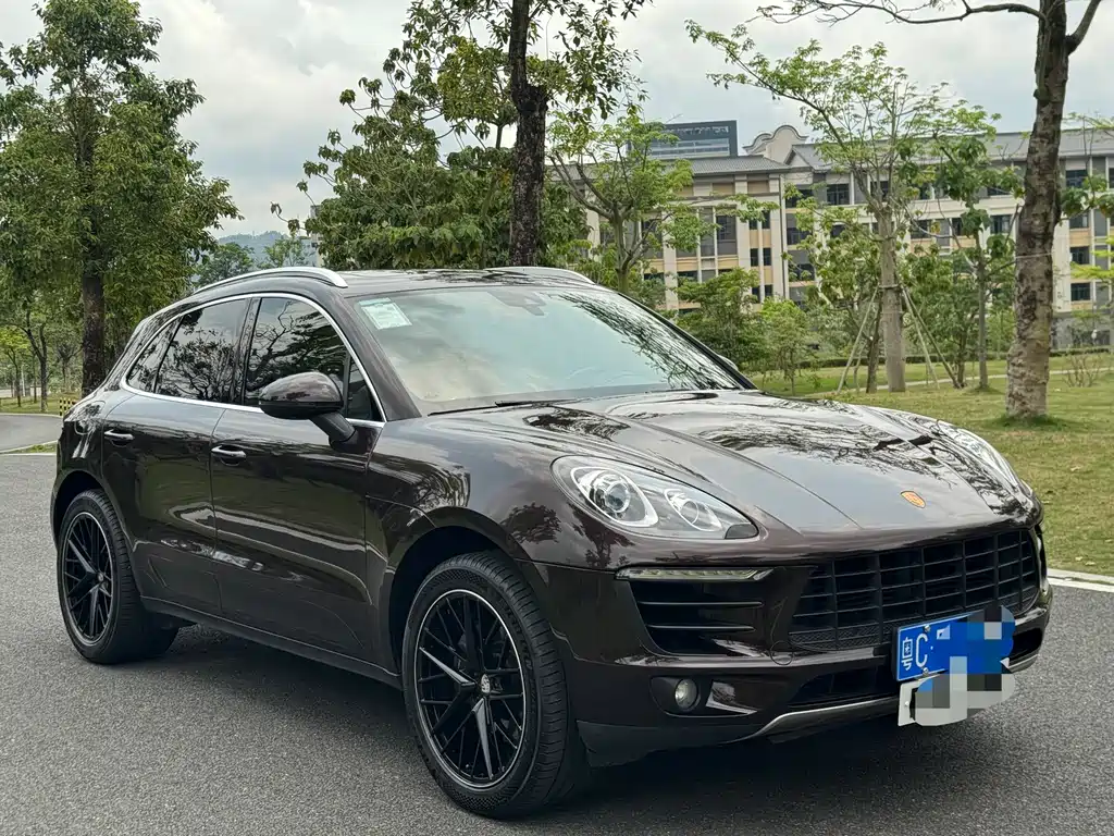 Macan 2017 Macan 2.0T купить на сайте DeffCars