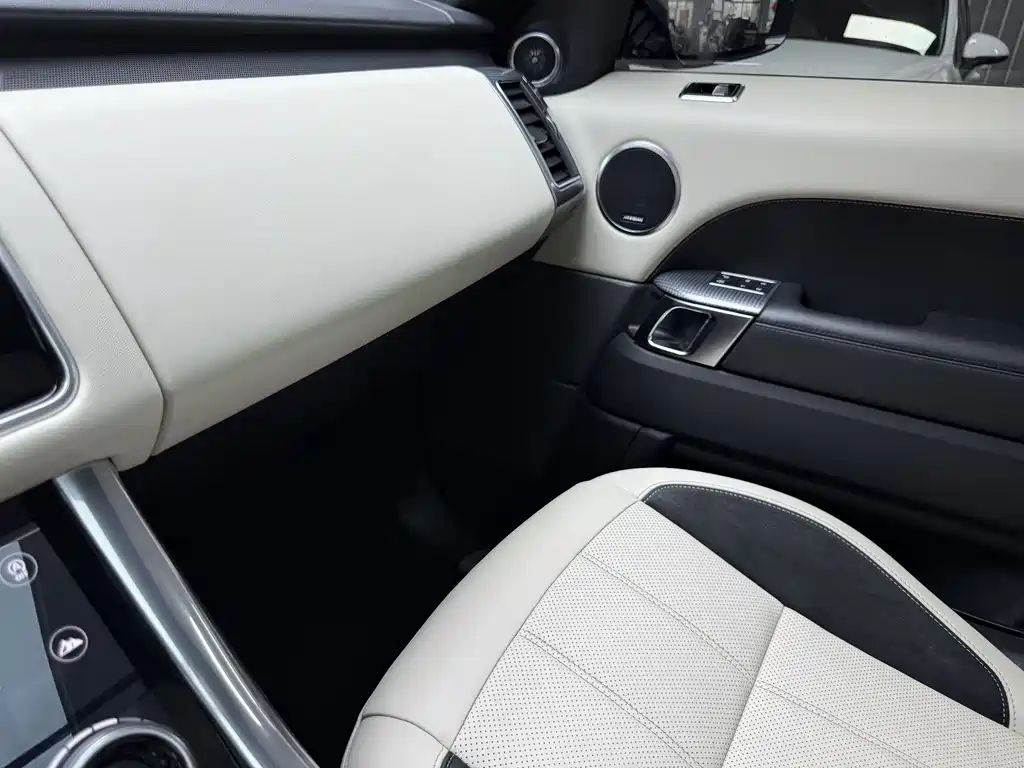 Range Rover Sport 2020 3.0 L6 SE купить на сайте DeffCars