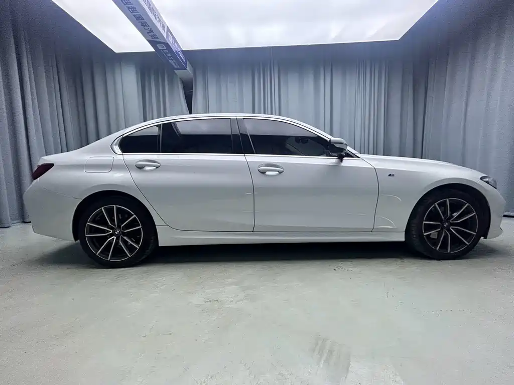 BMW 3 Series 2023款 320Li M运动套装 купить на сайте DeffCars