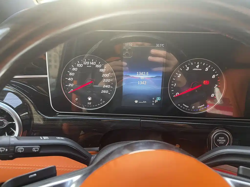 Vito 2024 2.0T Business Edition 7 seats купить на сайте DeffCars