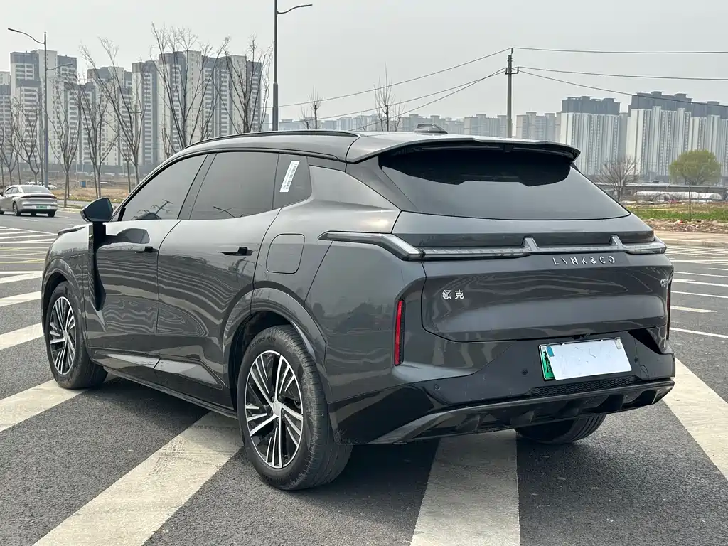 Lynk & Co 08 EM-P 2023 model 120km long range Halo купить на сайте DeffCars