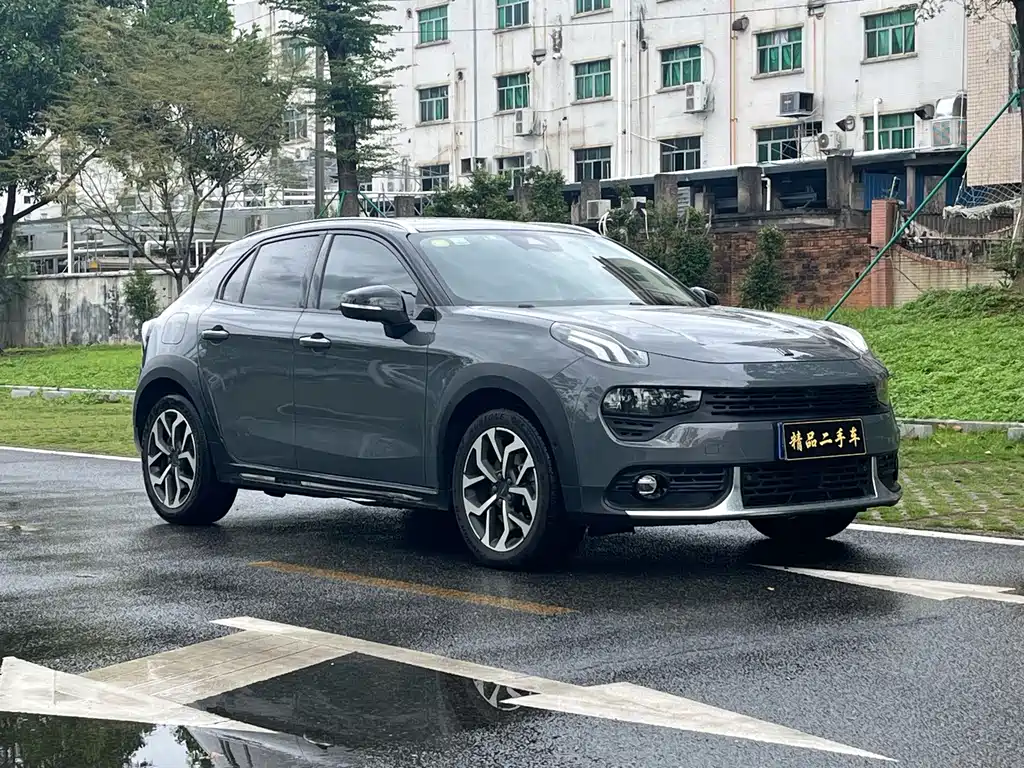 Lynk & Co 02 2018 2.0T DCT four-wheel drive Pro version National V купить на сайте DeffCars