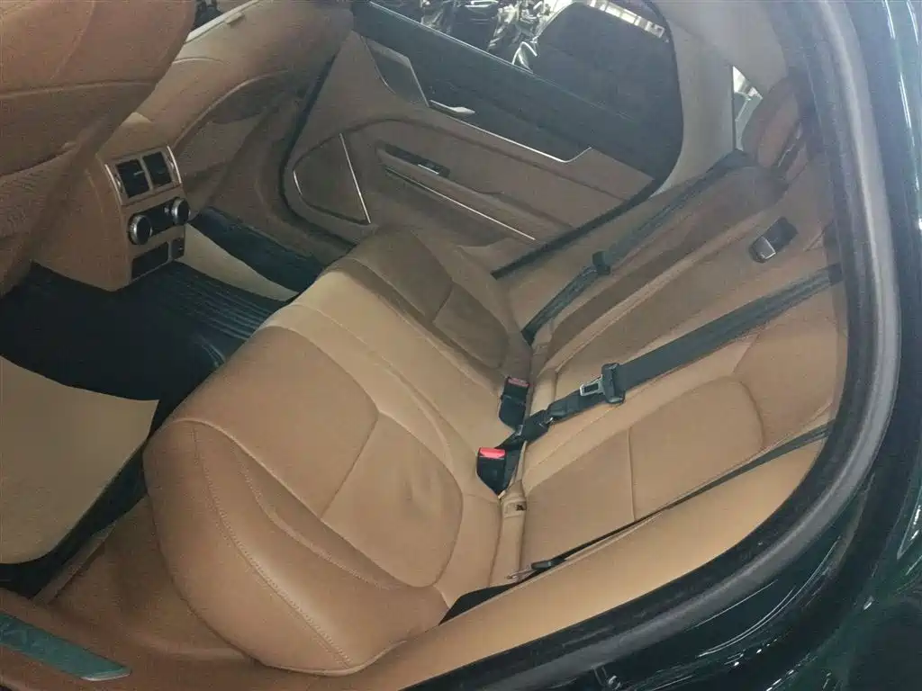 Jaguar XFL 2021 XFL 2.0T P250 two-wheel drive exclusive luxury version купить на сайте DeffCars