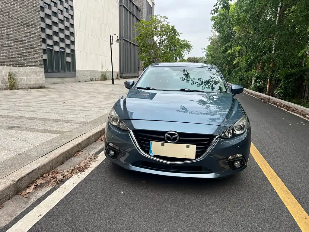 Mazda Axela 2016 sedan 1.5L automatic comfort type купить на сайте DeffCars