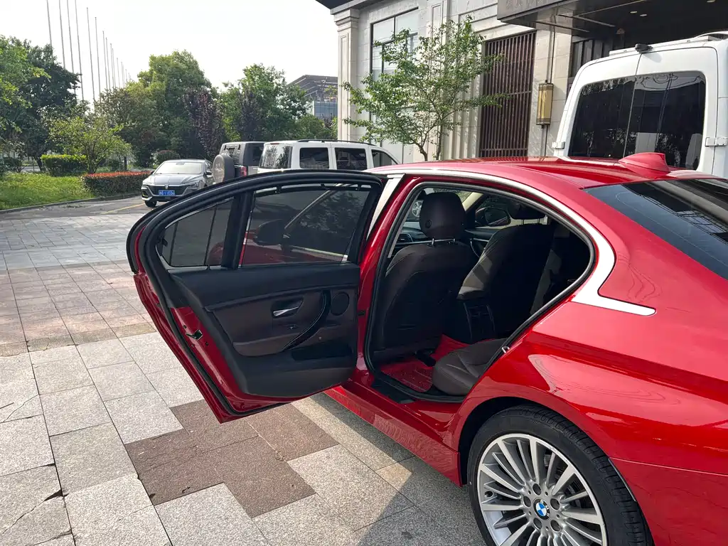 BMW 3 Series 2019 320Li Fashion Model купить на сайте DeffCars