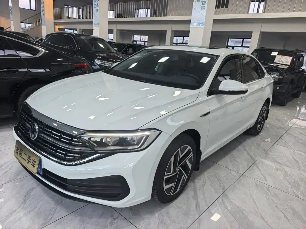 Sagitar 2025 300TSI DSG Flyover Edition купить на сайте DeffCars
