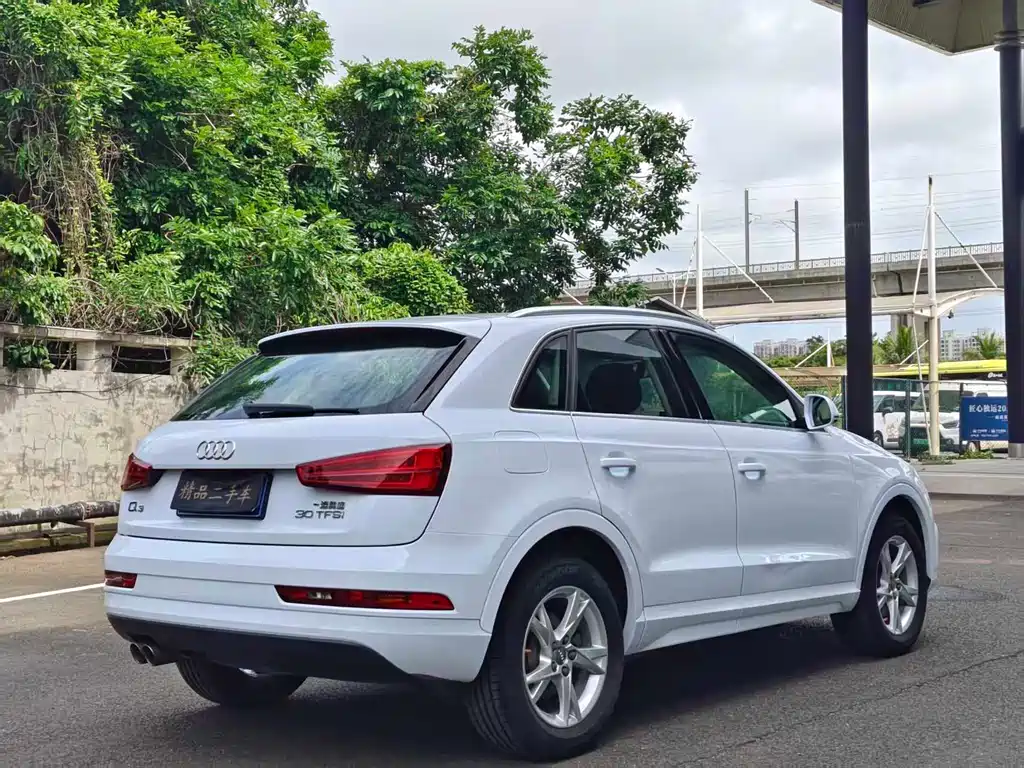 Audi Q3 2018 30th Anniversary Model 30 TFSI Fashion Model купить на сайте DeffCars