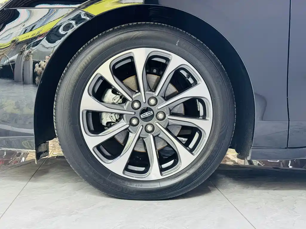 Lincoln Z 2024 2.0T Premium Edition купить на сайте DeffCars