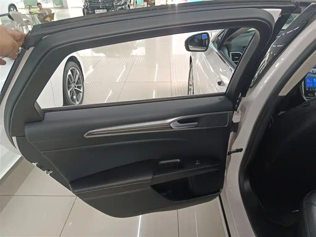 Mondeo 2020 EcoBoost 180 Fashion Model купить на сайте DeffCars