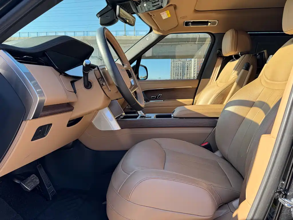 Range Rover 2025 3.0 L6 400PS Genesis Extended Edition купить на сайте DeffCars