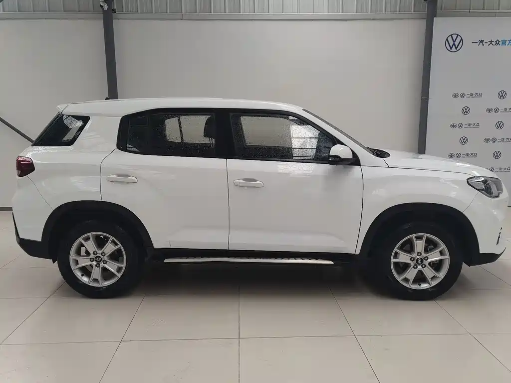 Beijing Hyundai ix35 2020 2.0L automatic two-wheel drive, smart, brave and smooth version купить на сайте DeffCars