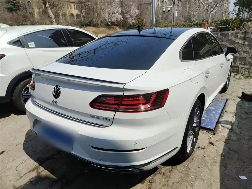 FAW-Volkswagen CC 2021 380TSI eye-catching version купить на сайте DeffCars