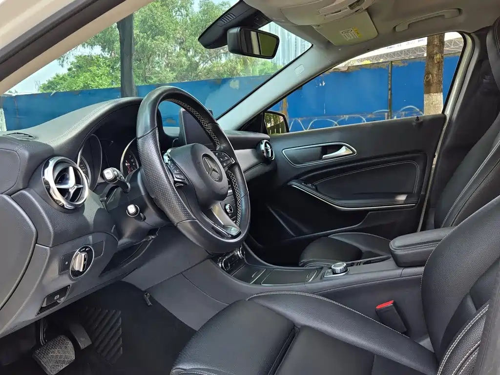 Mercedes-Benz GLA 2018 GLA 220 4MATIC sports model купить на сайте DeffCars