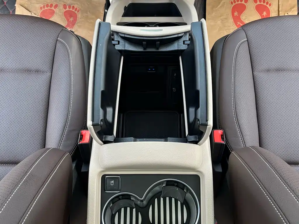 Mercedes-Benz V-Class 2022 V 260 Premium Edition купить на сайте DeffCars