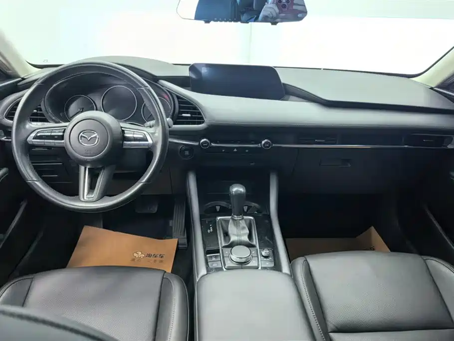 Mazda3 Angkesela 2021 2.0L Automatic Premium Edition купить на сайте DeffCars
