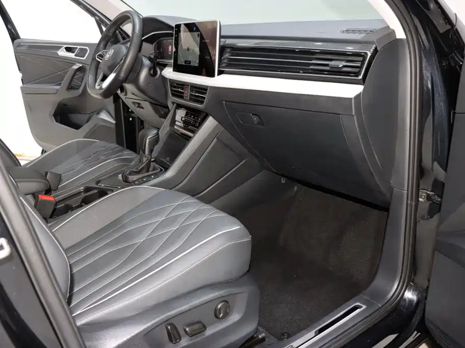 Tiguan L 2023 Modified 330TSI Automatic 2WD R-Line Transcendental Edition купить на сайте DeffCars