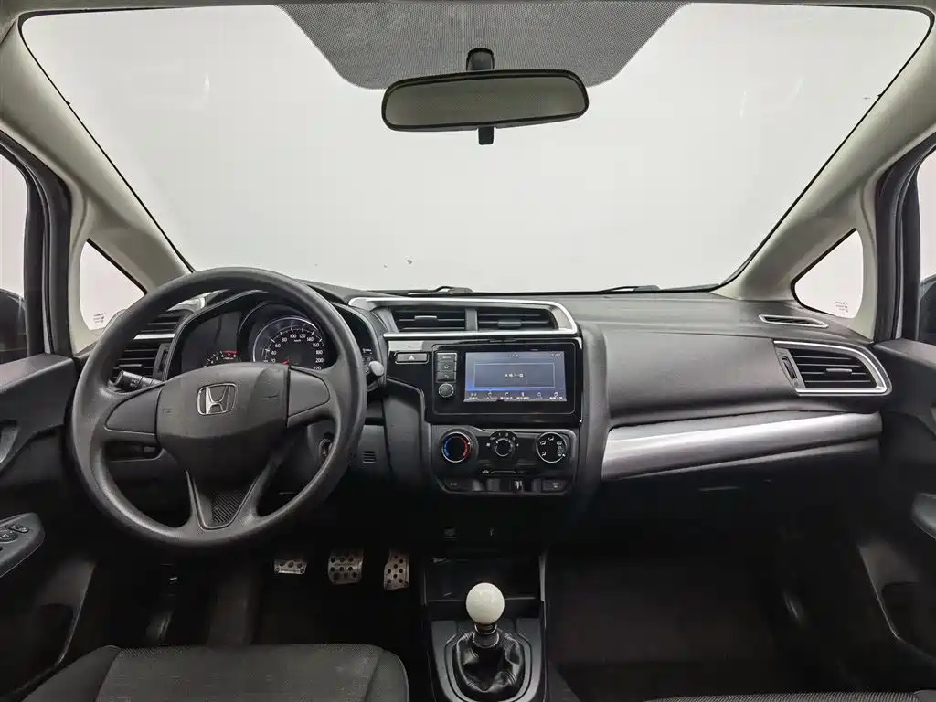 Fit 2018 1.5L manual comfort version купить на сайте DeffCars