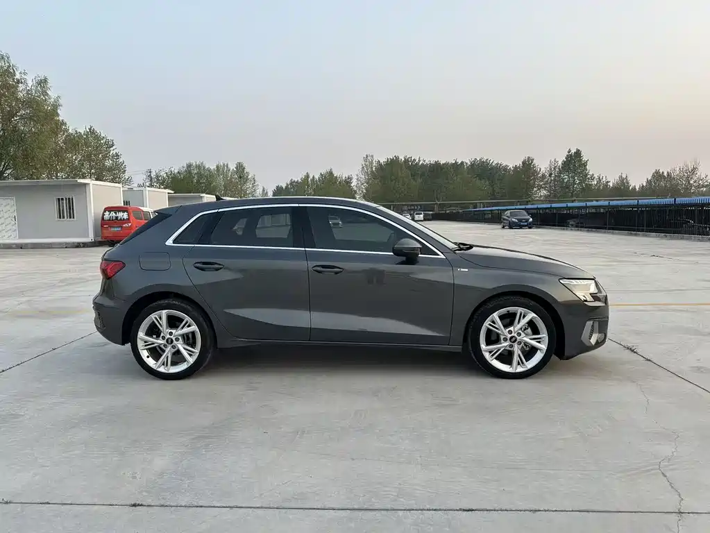 Audi A3 2023 Sportback 35 TFSI Fashionable and Elegant купить на сайте DeffCars