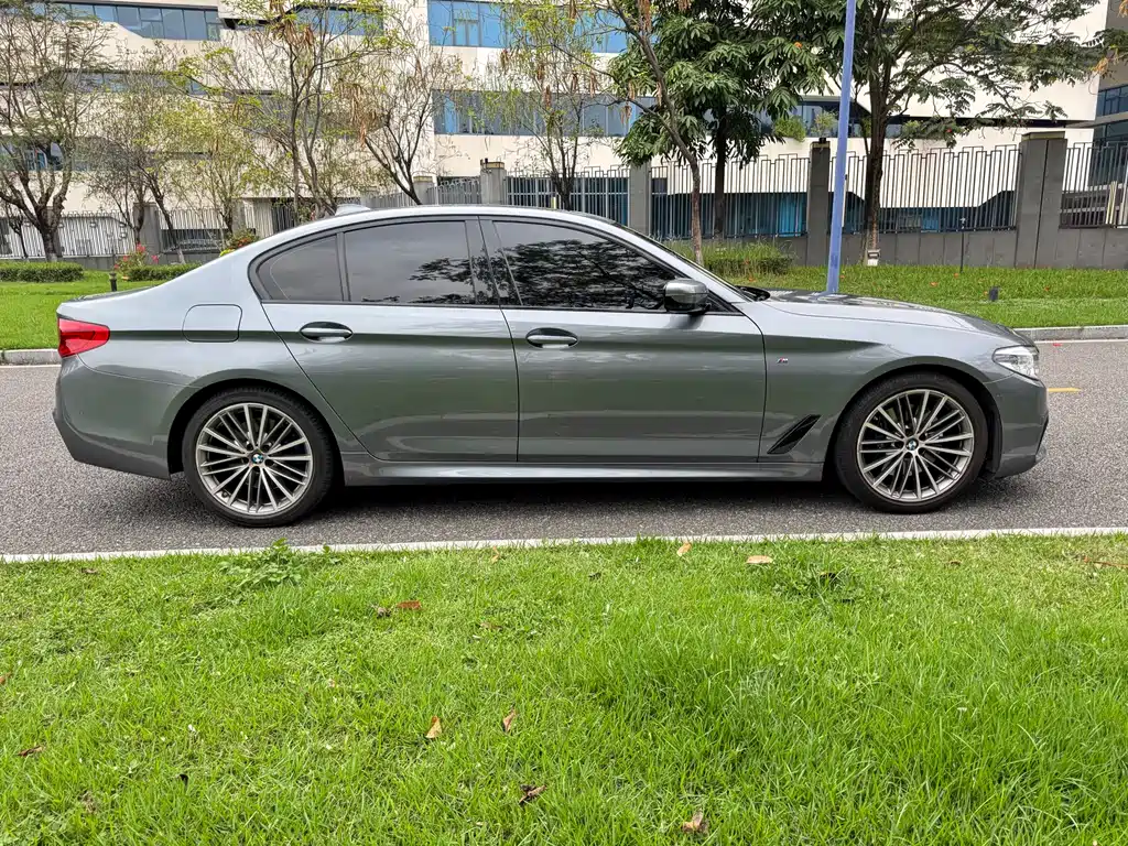 BMW 5 Series (imported) 2019 facelift 530i M Sports Package купить на сайте DeffCars