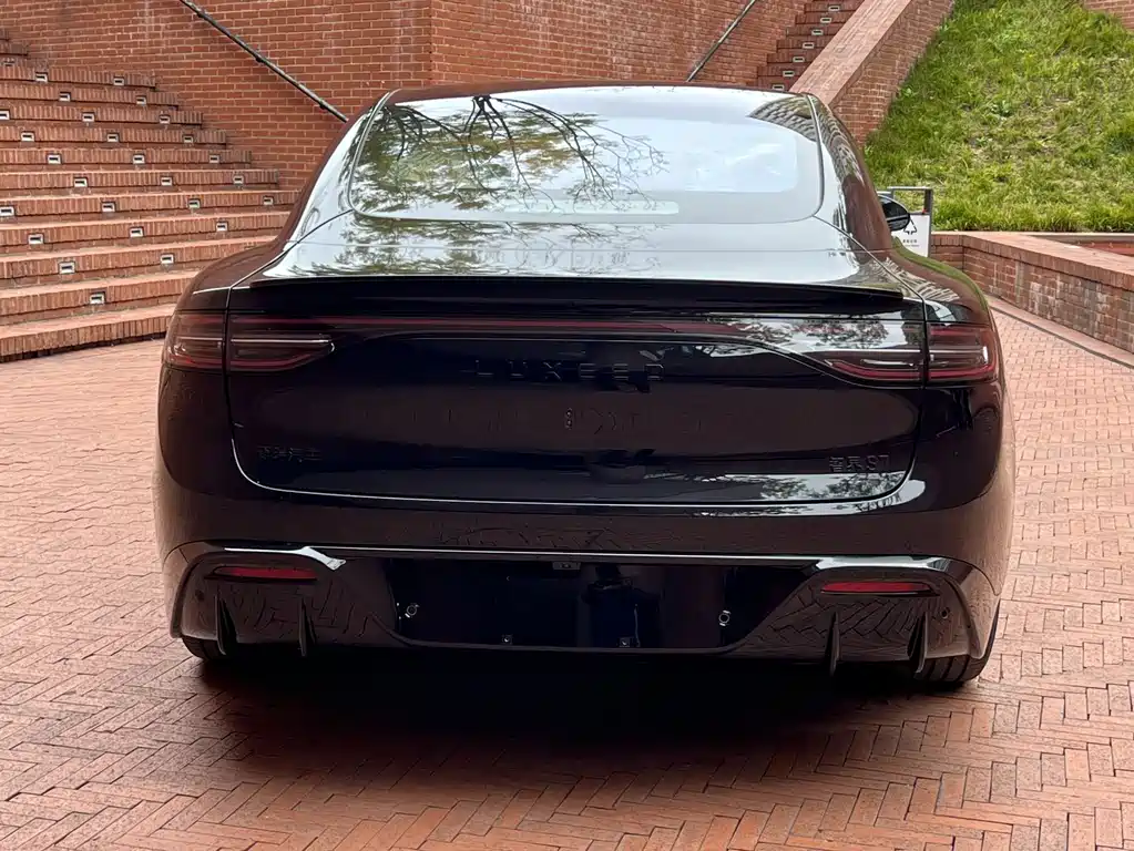 Zhijie S7 2026 Max купить на сайте DeffCars