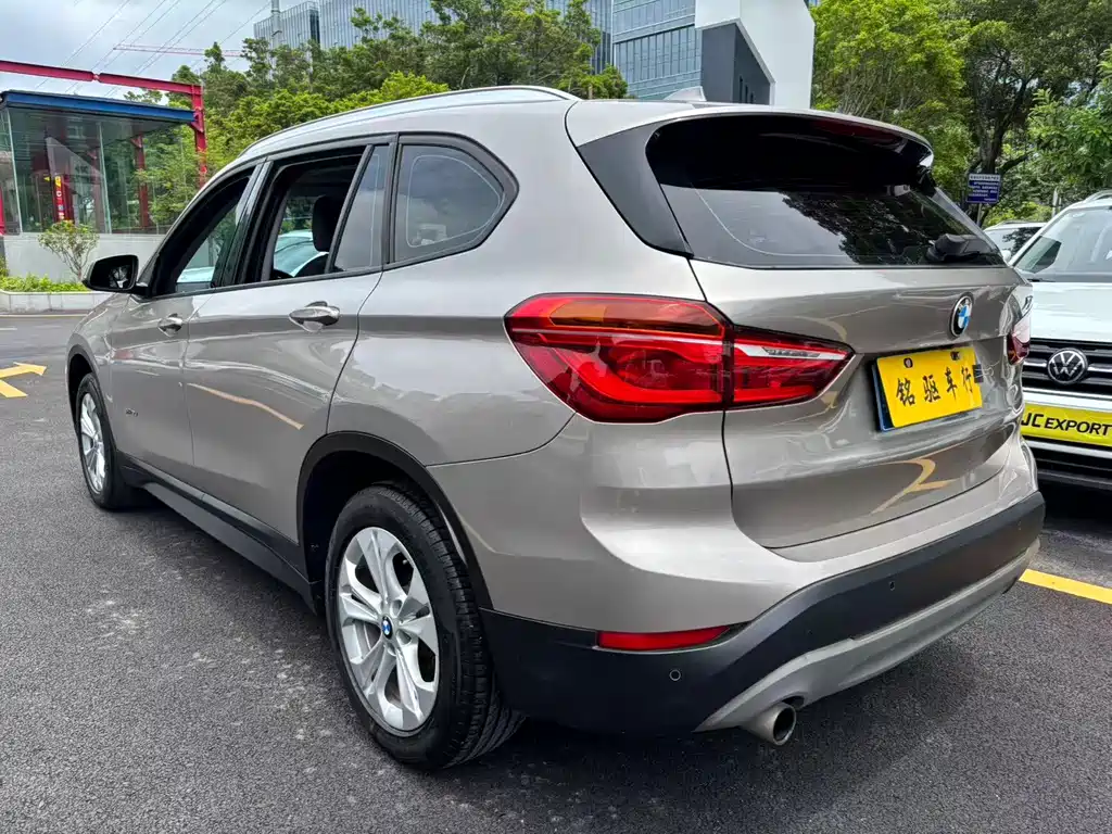 BMW X1 2016 sDrive18Li Exclusive Model купить на сайте DeffCars
