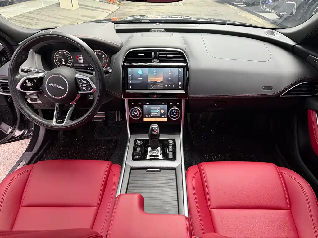 Jaguar XEL 2024 2.0T 250PS R-DYNAMIC S aggressive sports version купить на сайте DeffCars