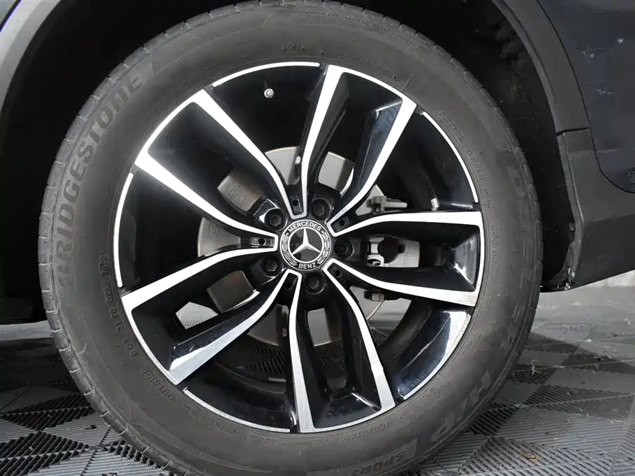 Mercedes-Benz GLC 2020 facelift GLC 300 L 4MATIC dynamic купить на сайте DeffCars