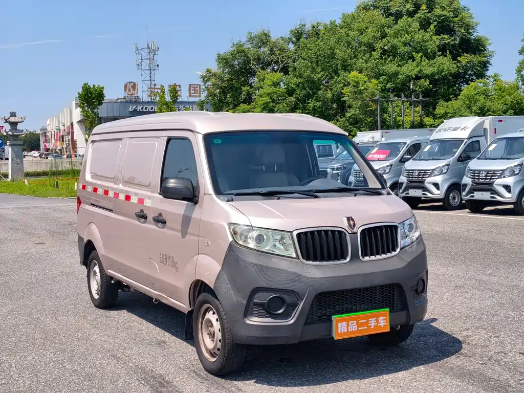 X30L (Jinbei Haise X30L) 2024款 1.5L CNG 超享版 厢货2/5座 前置空调版 SWCC15M купить на сайте DeffCars