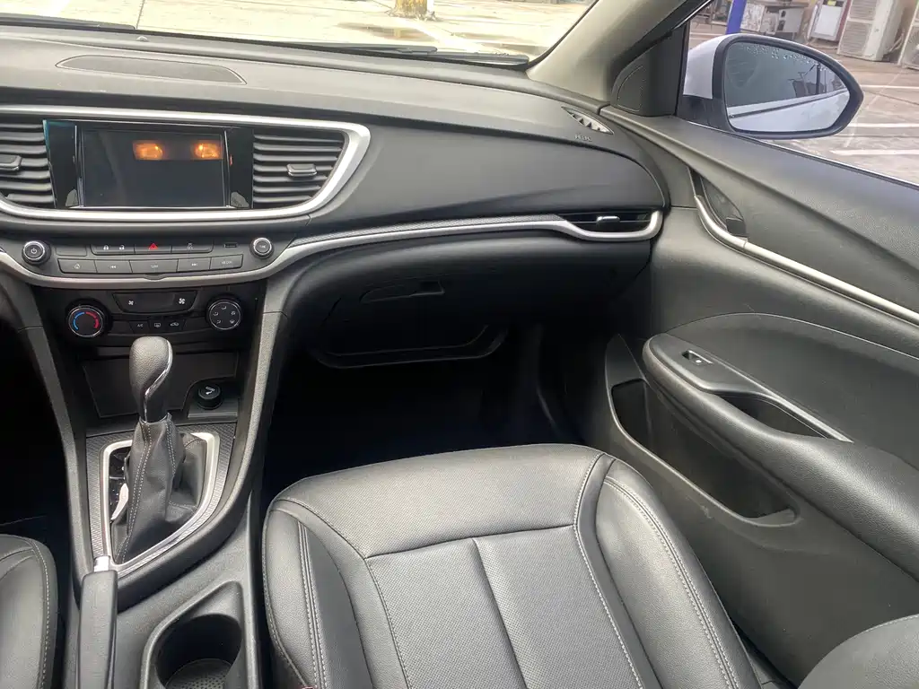 Yinglang 2021 model model 1.5L automatic elite model купить на сайте DeffCars