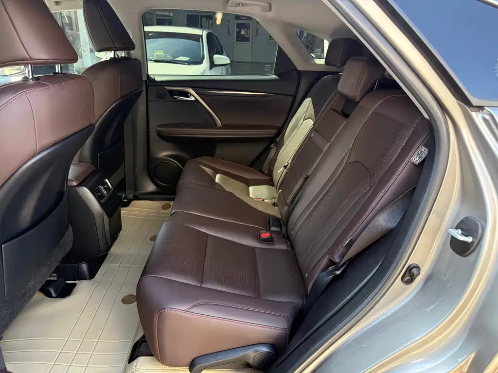 Lexus RX 2020 facelift 300 four-wheel drive elegant version купить на сайте DeffCars