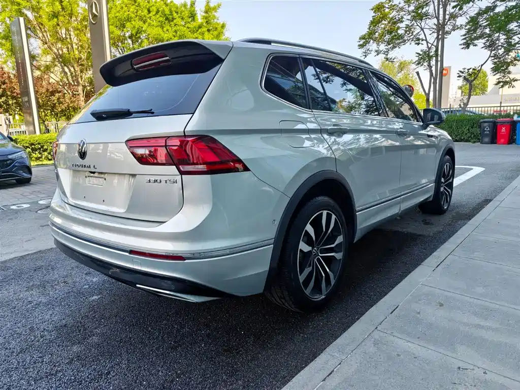 Tiguan L 2021 330TSI automatic two-wheel drive R-Line flagship version купить на сайте DeffCars