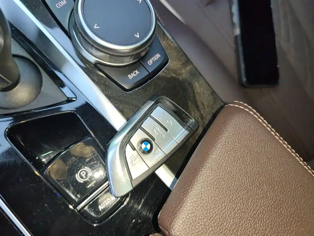 BMW 5 Series 2021 525Li M Sports Package купить на сайте DeffCars