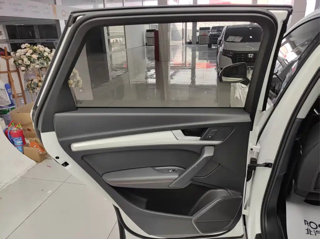 Audi Q5L 2018 40 TFSI enjoys fashionable style, National V купить на сайте DeffCars