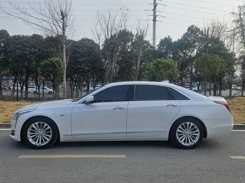 Cadillac CT6 2017 28T luxury model купить на сайте DeffCars